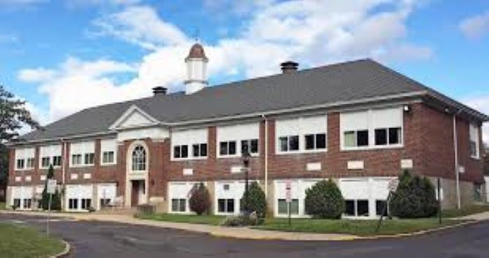 Pennsbury School Buidling